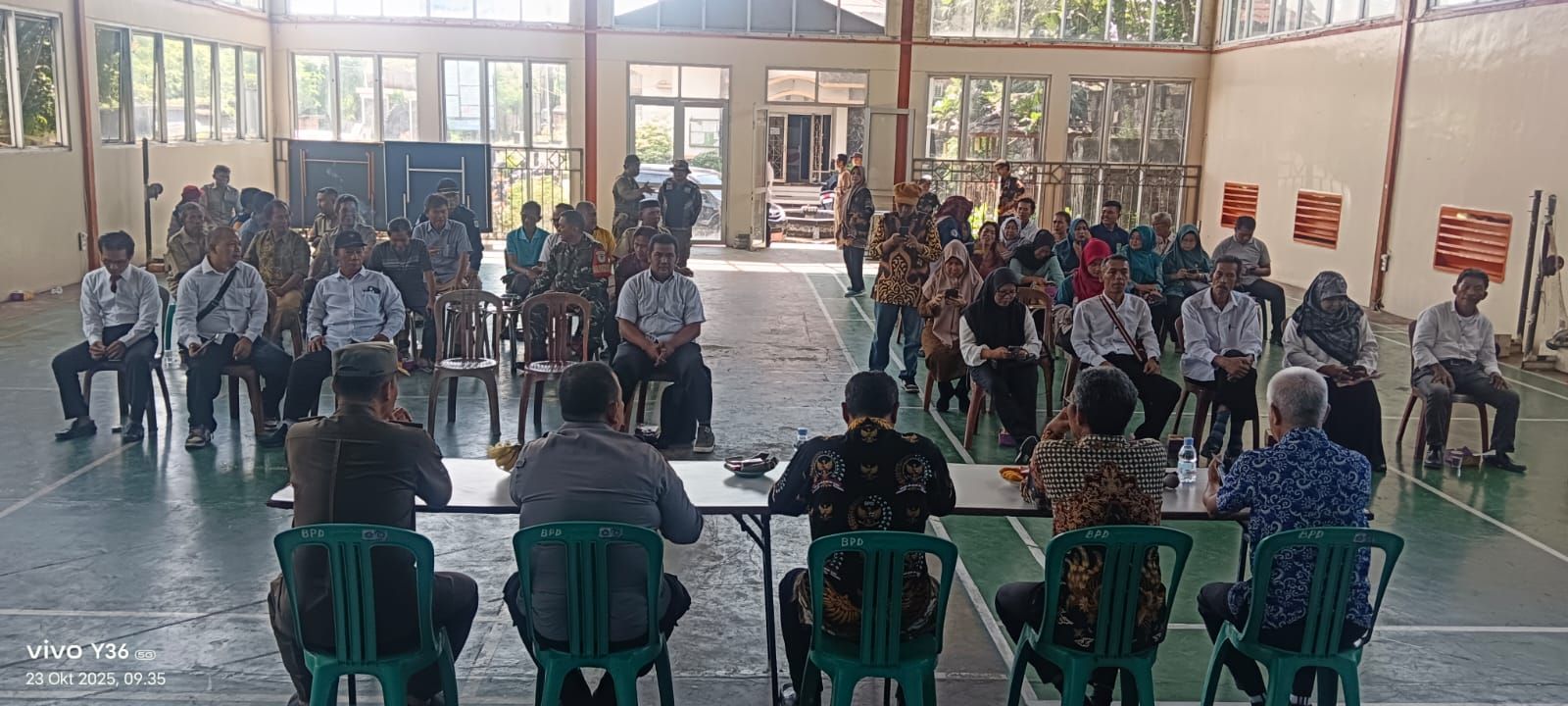 Lancar Tahapan Tanpa Ekses, Polsek Cikampek Hadiri Pembentukan dan Pelantikan Panitia Pilkades Cikampek Selatan 2025